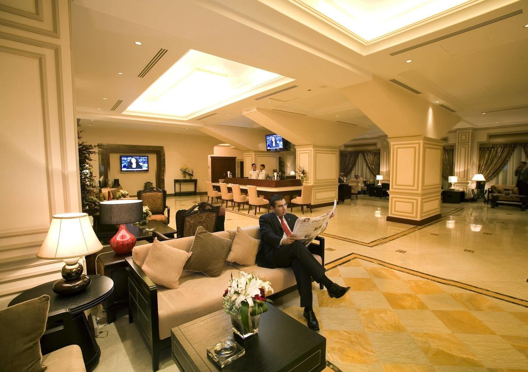 Ramada Riyadh Hotel Interiér fotografie