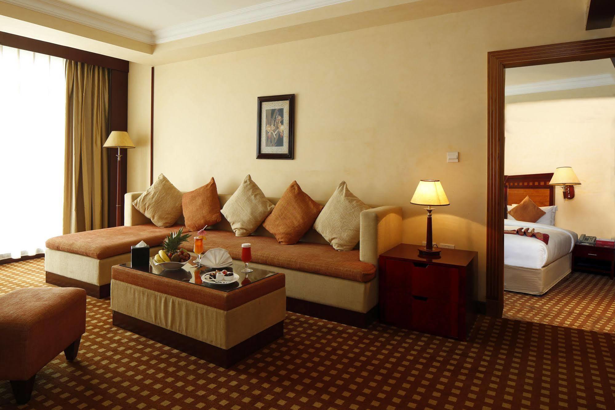 Ramada Riyadh Hotel Exteriér fotografie