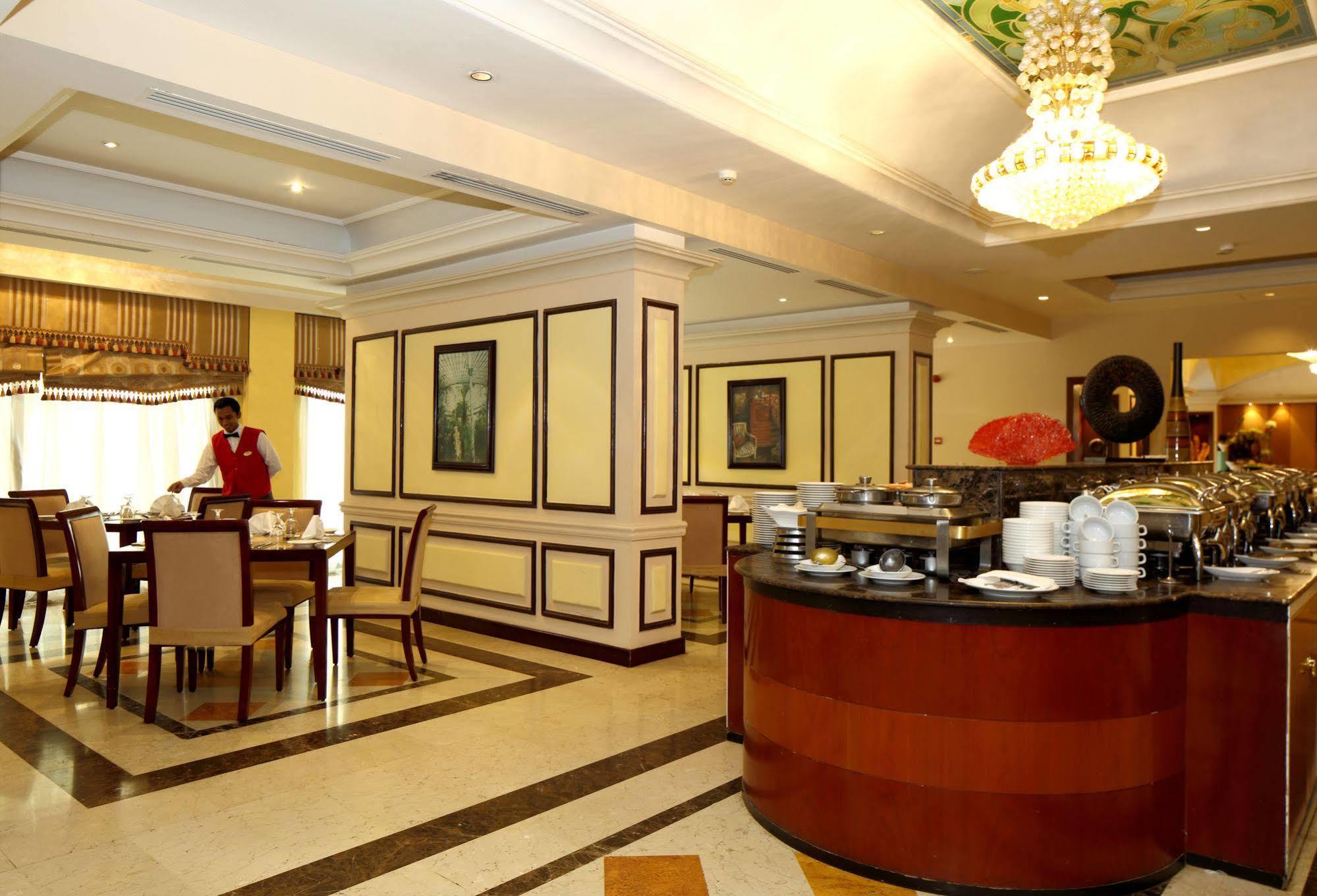 Ramada Riyadh Hotel Exteriér fotografie